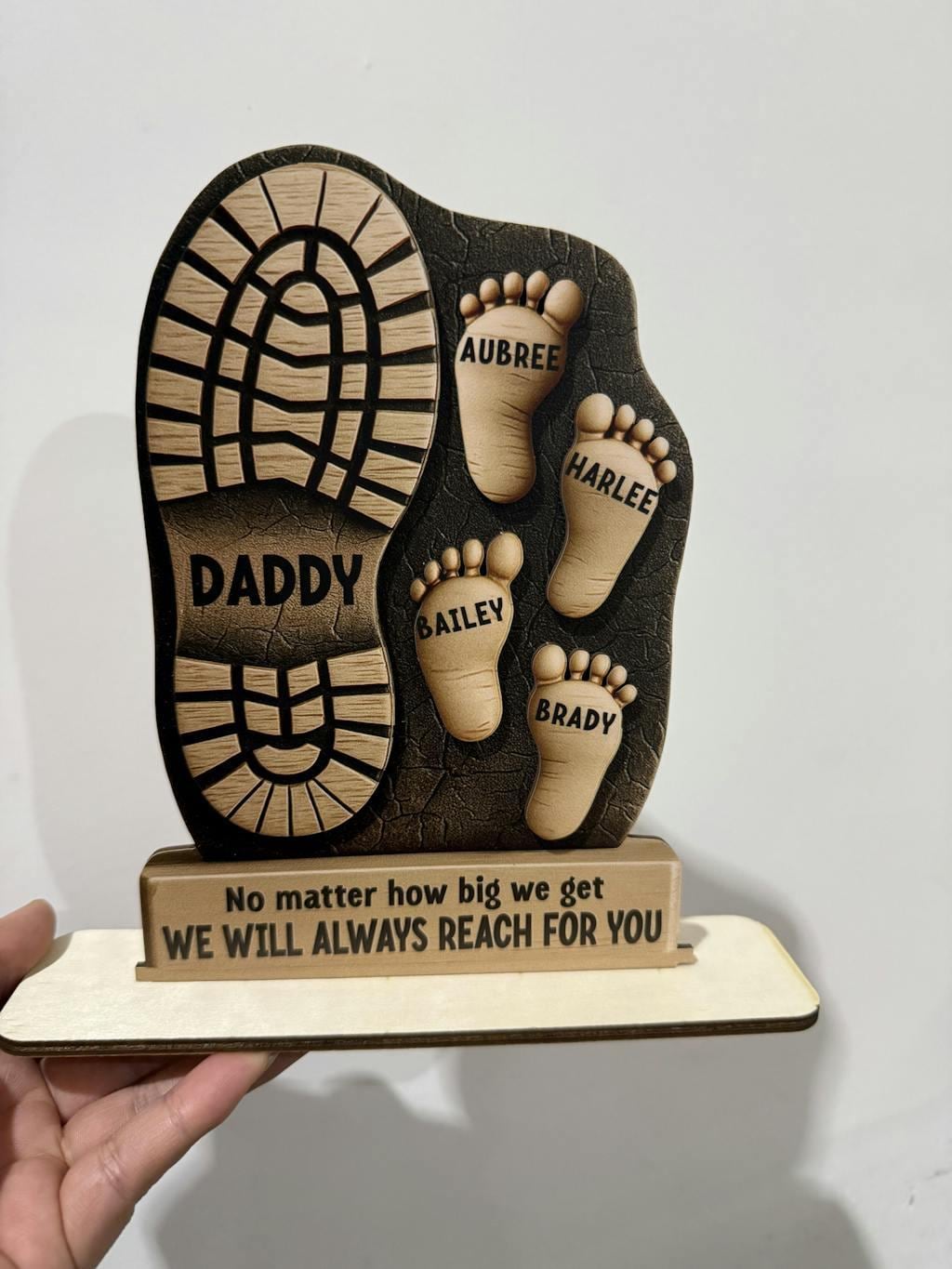 Personalized Dad Gift from Kids, Custom Name Wooden Plaque, Fathers Day Gift for Dad Grandpa, Family Footprint Sign, Birthday Gift Dad