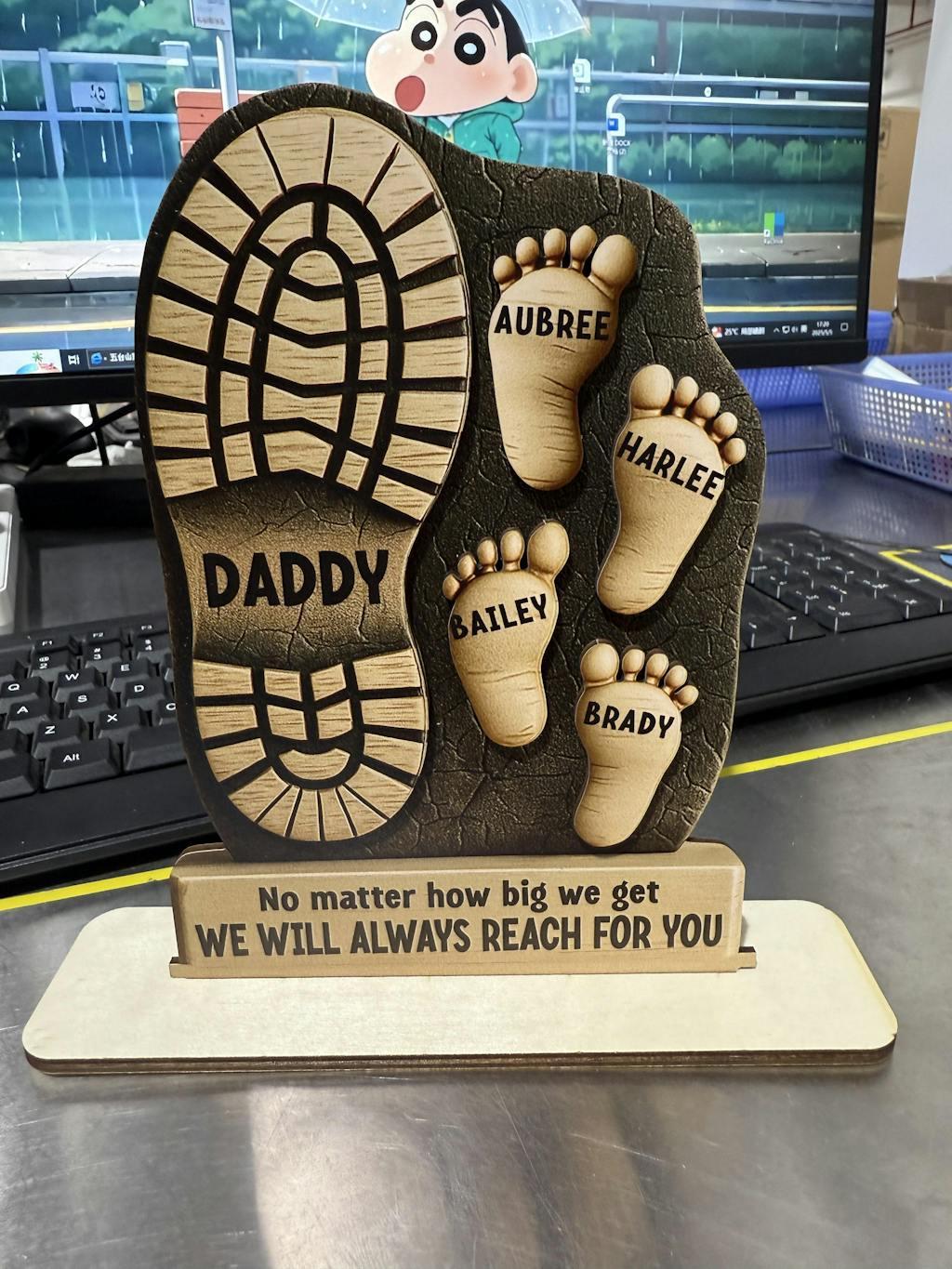 Personalized Dad Gift from Kids, Custom Name Wooden Plaque, Fathers Day Gift for Dad Grandpa, Family Footprint Sign, Birthday Gift Dad